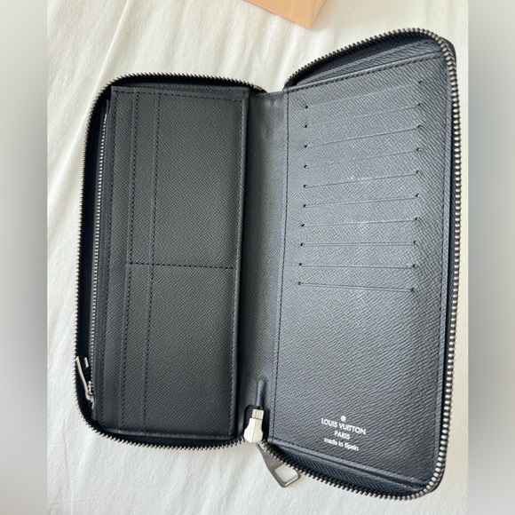 LOUIS VUITTON ZIPPY WALLET ECLIPSE MONOGRAM - Picture 5 of 11